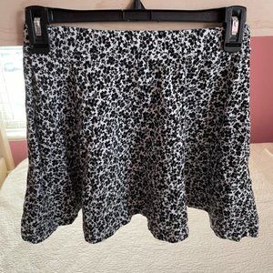✪ Aeropostale Black/White Floral A-Line Mini Skirt